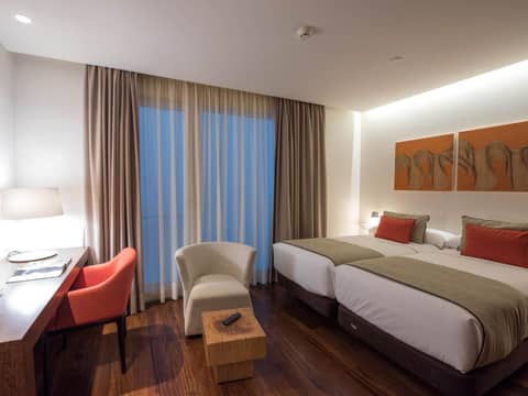 Hotel Carris Porto Ribeira — hotel room