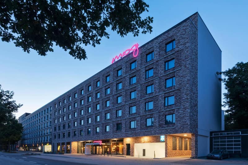 Moxy Hamburg City — building