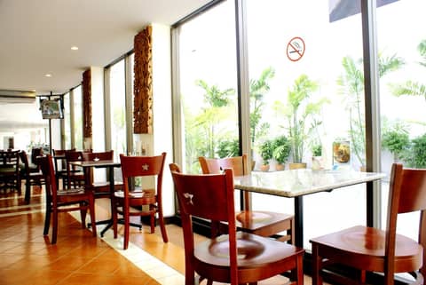 Diamond City Place — dining