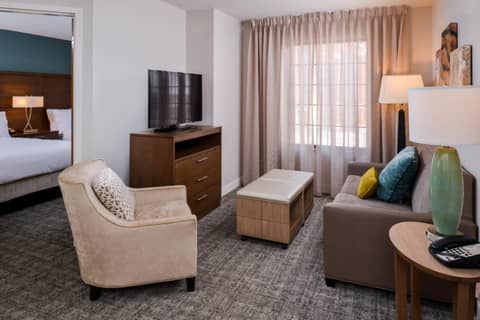 Staybridge Suites Indianapolis Downtown-Convention Center by IHG — photo 4