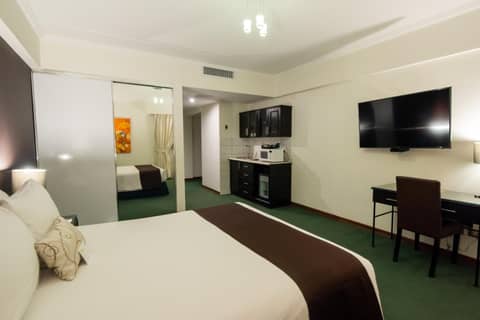 El Polo Hotel & Suites — photo 4