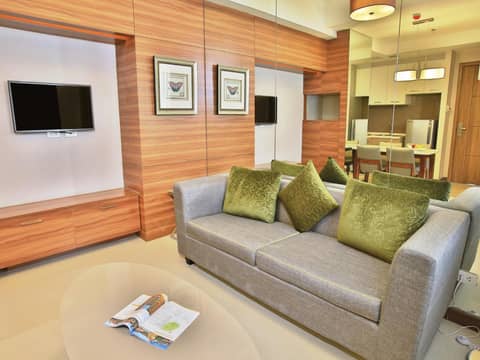Valero Grand Suites by Swiss-Belhotel — photo 3