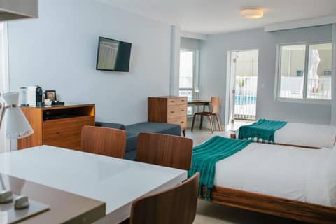 Tides Inn Hotel — hotel room