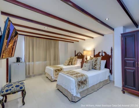 Hotel Dorado Plaza Boutique Calle del Arsenal — hotel room
