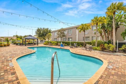 Quality Inn & Suites Tampa near Fairgrounds and Casino — photo 5