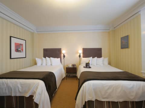 Executive Hotel Vintage Court — hotel room