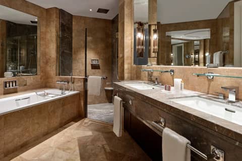 Four Seasons Hotel Singapore — photo 8