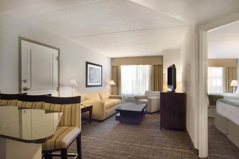 Holiday Inn & Suites Scottsdale North - Airpark by IHG — photo 5