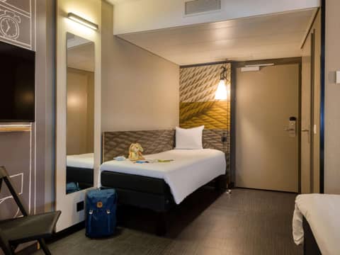 ibis Zürich City West — photo 2