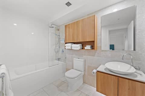 CLLIX Brisbane Skytower Apartments — photo 8
