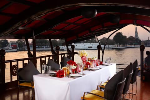 Anantara Riverside Bangkok Resort — dining
