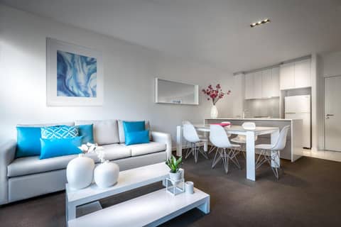 Milano Serviced Apartments — hotel room