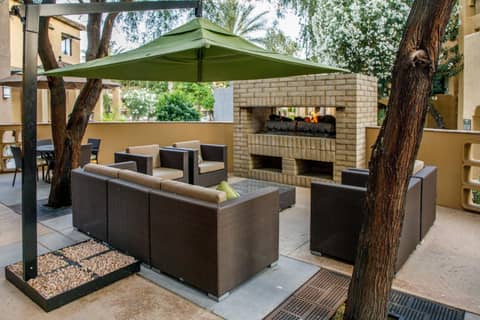 Holiday Inn Club Vacations Scottsdale Resort — lounge