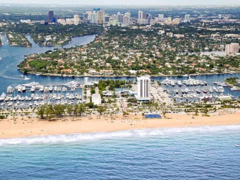 Bahia Mar Fort Lauderdale Beach - DoubleTree by Hilton — photo 8