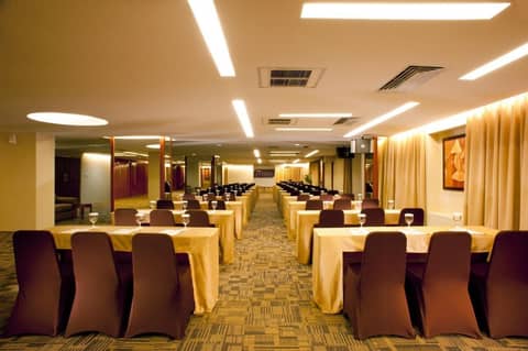 Grand Tropic Suites Hotel — photo 2