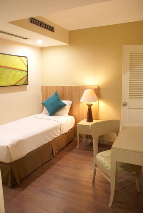 Grand Tropic Suites Hotel — photo 3