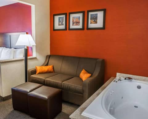 Spark by Hilton Indianapolis Northeast Fishers — photo 5