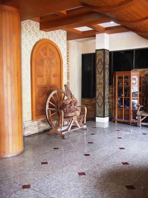 P72 Hotel — recepcion & lobby