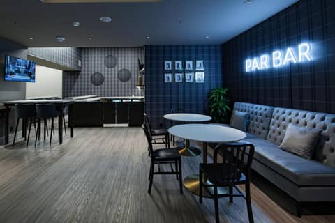 Marriott Downtown at CF Toronto Eaton Centre — photo 2