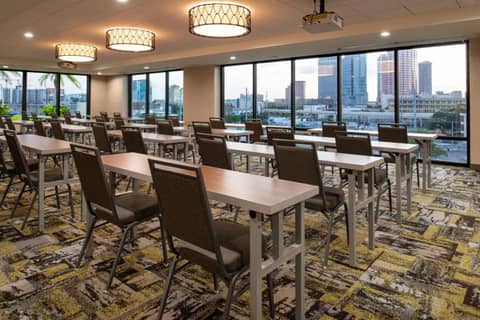 Home2 Suites By Hilton Tampa Downtown Channel District — photo 6