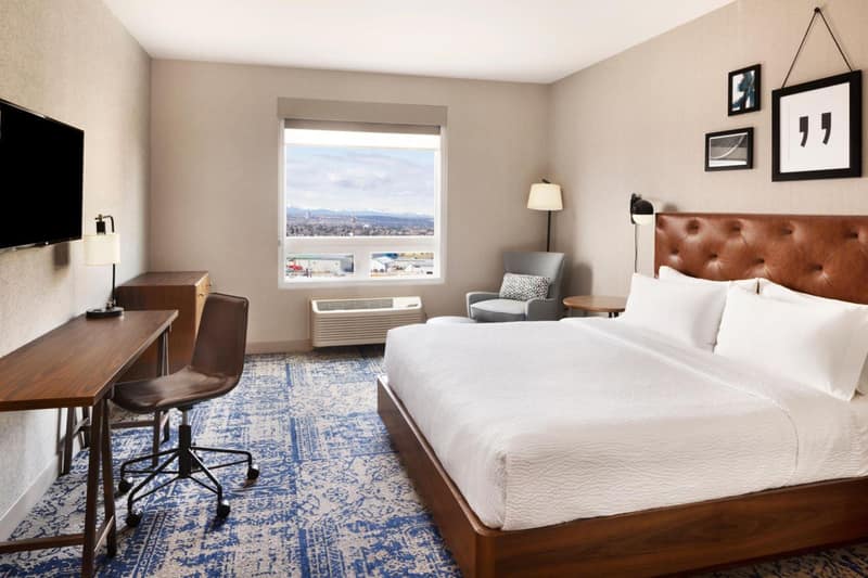 Four Points by Sheraton Calgary Airport — photo 1