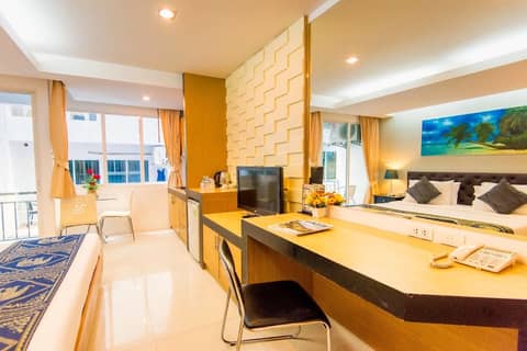 Hallo Patong Hotel & Restaurant — photo 3