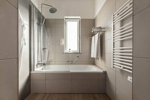 Solar de Mos — bathroom