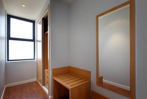 Exe Sevilla Palmera — hotel room