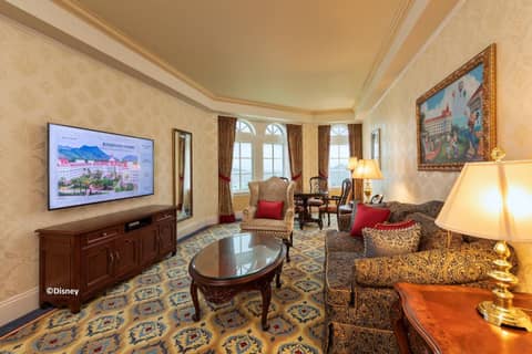 Hong Kong Disneyland Hotel — photo 9