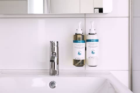 Numa Zurich Turi — bathroom