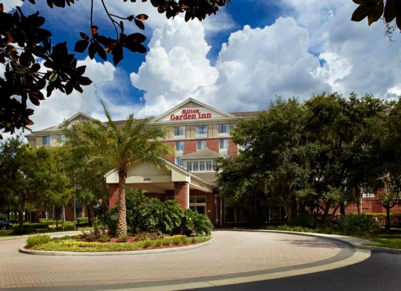 Hilton Garden Inn Tampa East Brandon — building