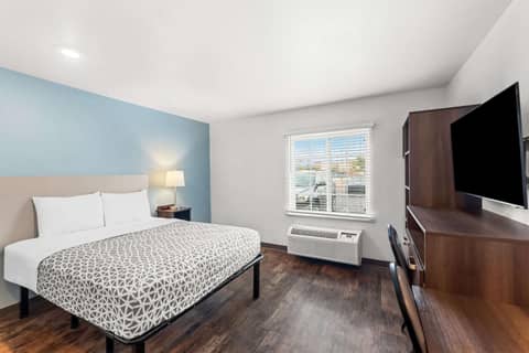 WoodSpring Suites Austin North I-35 — photo 9