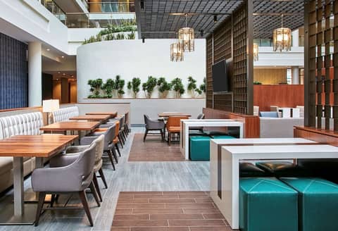 Embassy Suites by Hilton Washington DC Georgetown — photo 7
