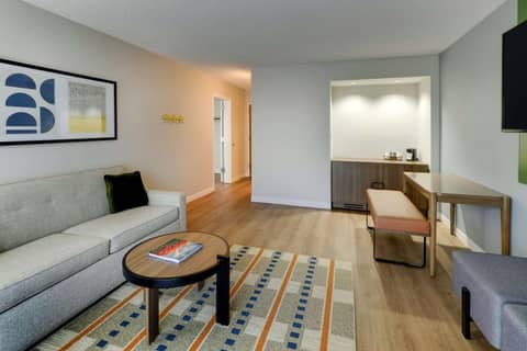 Sonesta Select Scottsdale at Mayo Clinic Campus — photo 2