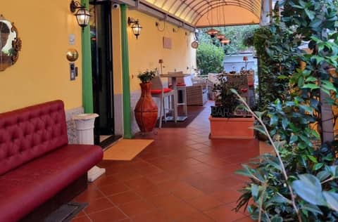 Hotel Charly — lounge