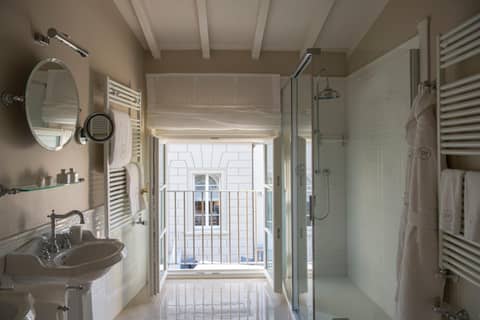 Dimora Palanca Boutique & SPA — bathroom