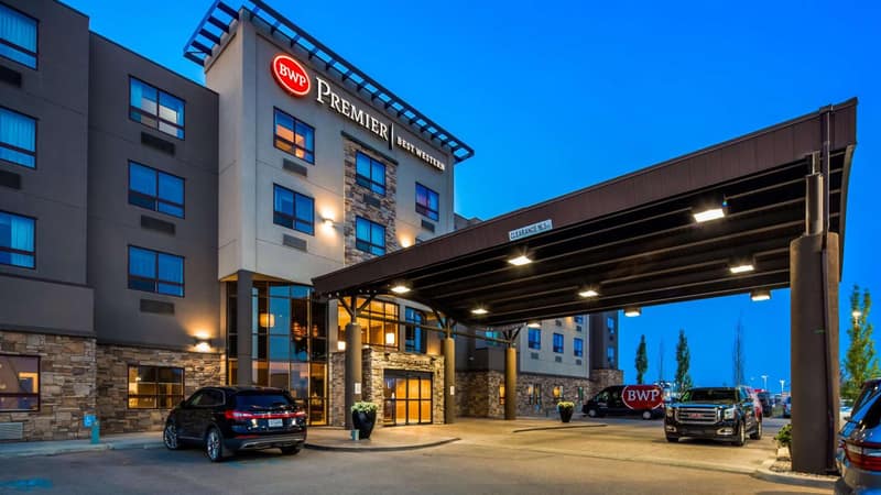 Best Western Premier Freeport Inn Calgary Airport — photo 1