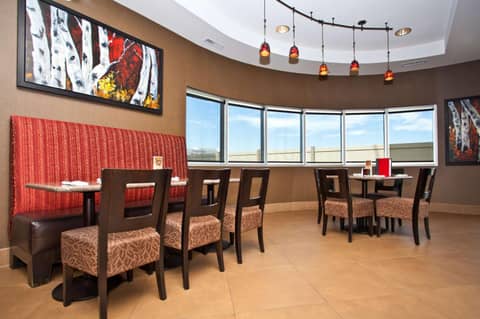 Best Western Premier Freeport Inn Calgary Airport — photo 7