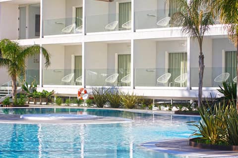 BG Caballero — recepcion & lobby