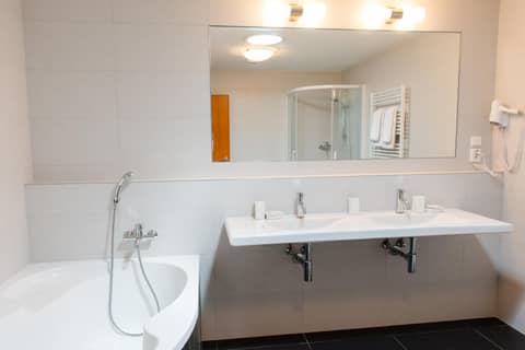Adeba Hotel — photo 3