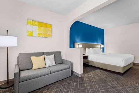 Comfort Suites Denver North - Westminster — photo 5