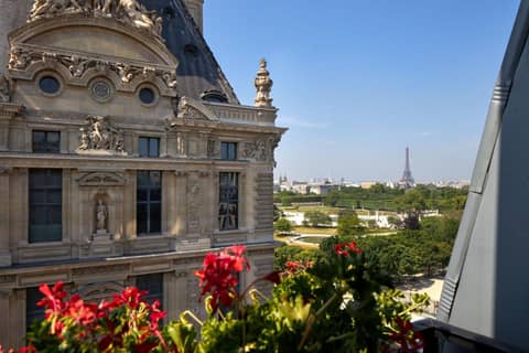 Hôtel Regina Louvre — photo 9