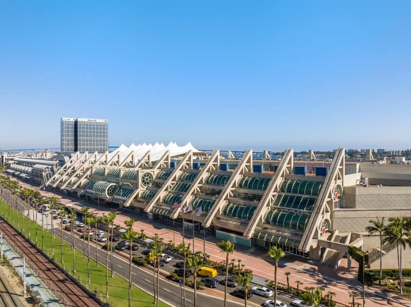 Courtyard by Marriott San Diego Gaslamp/Convention Center — building