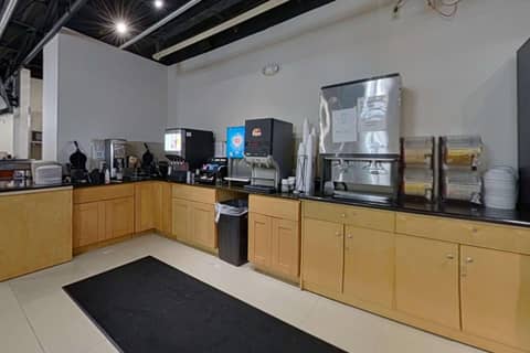 Rodeway Inn & Suites Fort Lauderdale Airport & Cruise Port — photo 2
