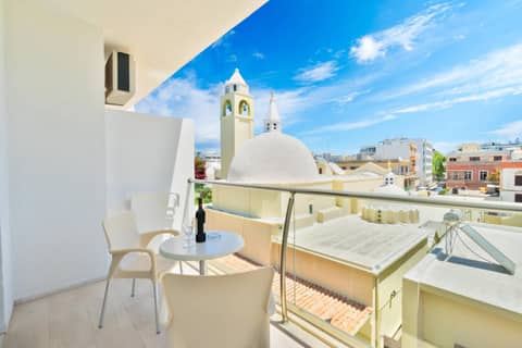 Santa Maria City Hotel — balance & terrace