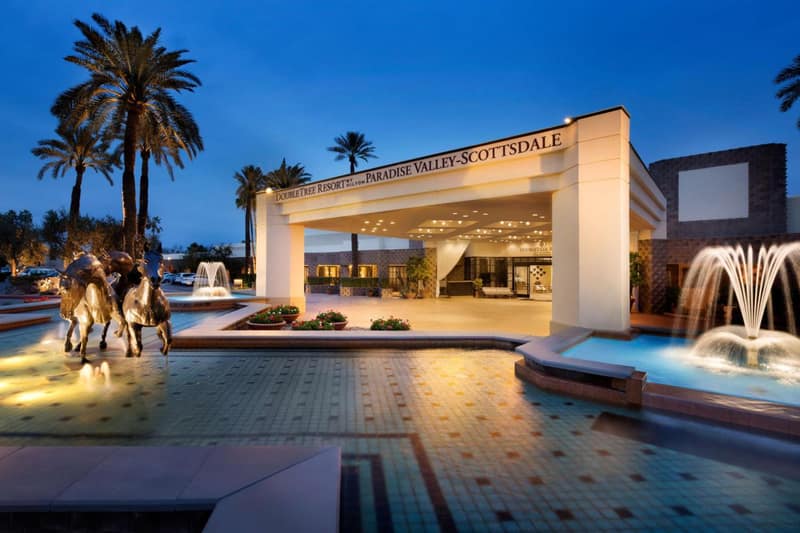 DoubleTree by Hilton Paradise Valley Resort Scottsdale — building