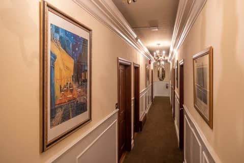 Washington Square Inn — other
