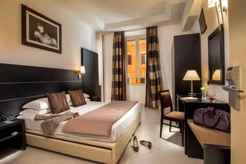 Hotel Sonya — hotel room