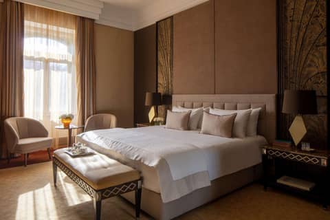 Anantara New York Palace Budapest - A Leading Hotel of the World — bedroom