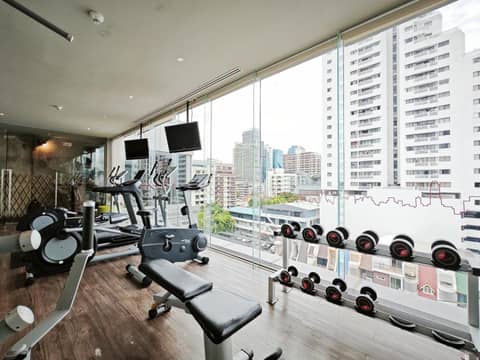 Galleria 10 Hotel Bangkok — activities & amenities